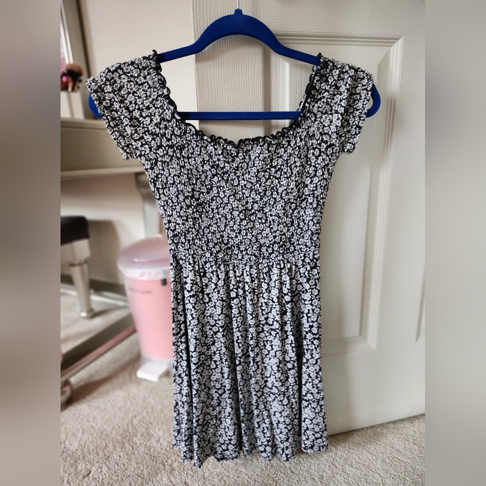 Hollister floral off the shoulder sundress